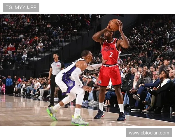 莱昂纳德54场20+分净胜396 莱昂纳德54场20+分净胜396